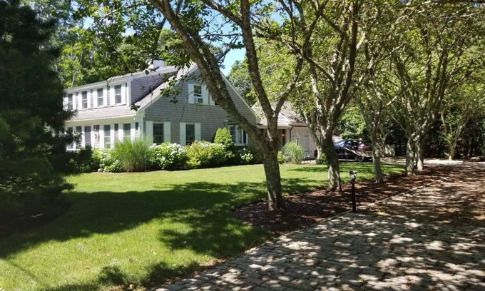 Harwich Port Casa | Harwich Port Cape Cod Beach 4B/ 2B with Pool MAXIMUM 6 People and 3 Cars