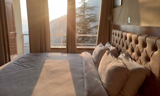 Shimla Hotel | Hassan Valley Retreat