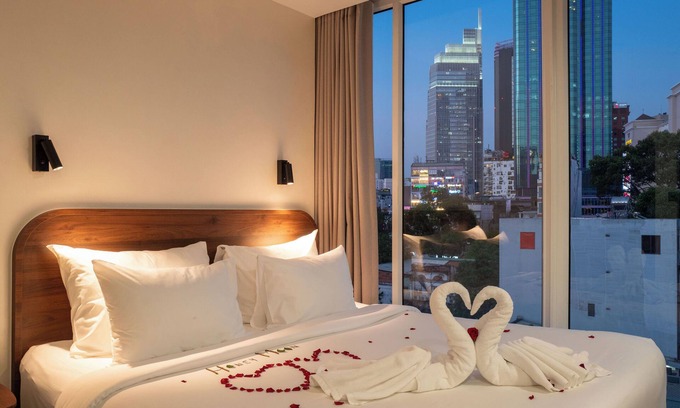 Dong Khoi Hotel | Hato Saigon Boutique Hotel & Rooftop