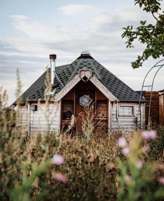 Ely Otro | Hatters Meadows Glamping