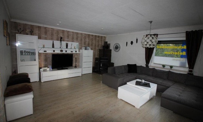 Hage Apartamento | Haus Abbi, Ferienwohnung mit Schwimmbad