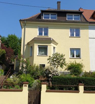 Neunkirchen Apartamento | Haus am Berg