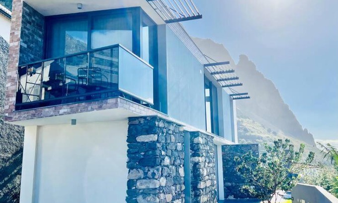 Paul do Mar Casa | Haus am Meer by Your Madeira Rentals