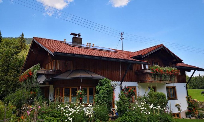 Unterjoch Apartamento | Haus Auerhahn