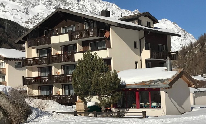 Saas Almagell Apartamento | Haus Azur by Interhome