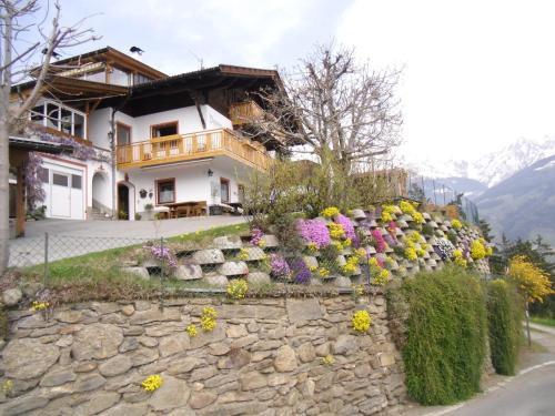 Caines Apartamento | Haus Bergwies