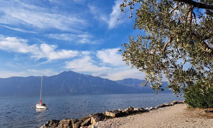 Rivoli Veronese Otro | Haus fùr Familien, Freunden und Haustieren Mitten im Grùne Nahe am Garda See