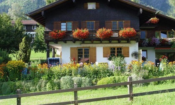 Bad Hindelang Apartamento | Haus Kölbl