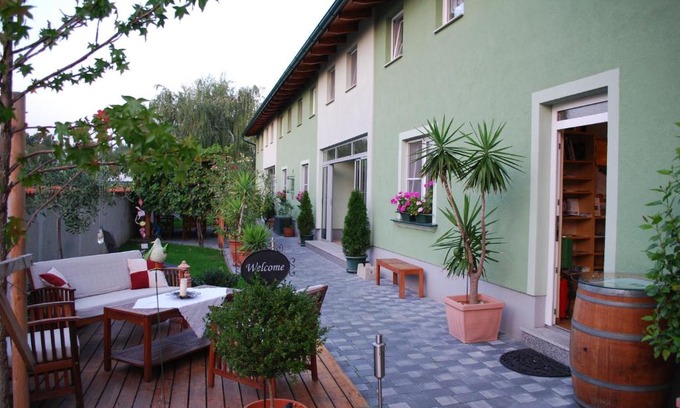 Neusiedl am See Apartamento | Haus Königshofer