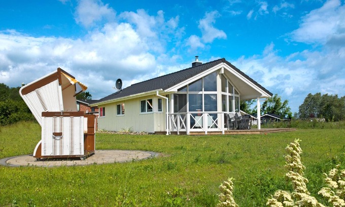 Insel Poel Casa | Haus Käpt`n Nemo - The luxurious Danish holiday home is located in Vorwerk