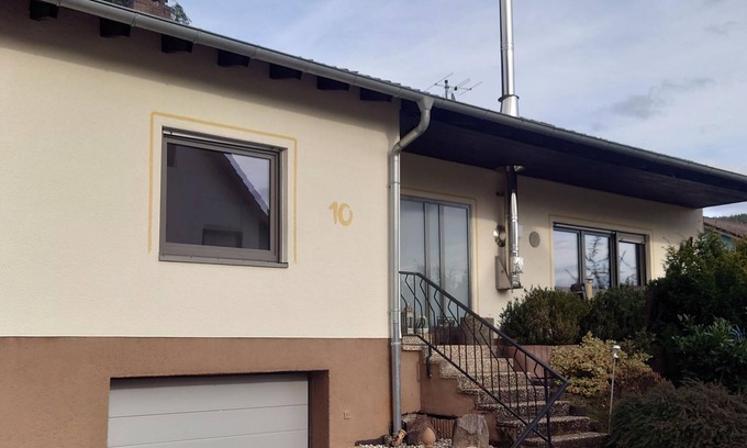 Bruchweiler-Baerenbach Casa | Haus Keschdekobel - vacation home, shower and bath, WC, 3 bedrooms