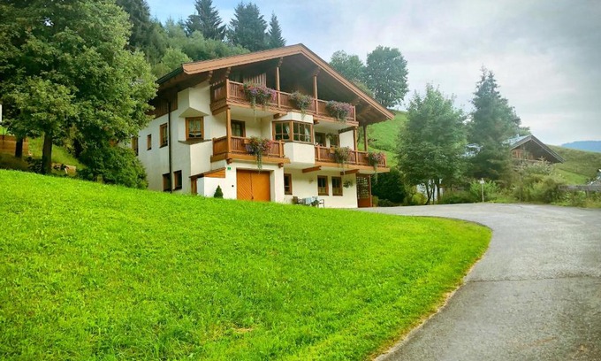 Dienten am Hochkoenig Apartamento | Haus Kollbauer