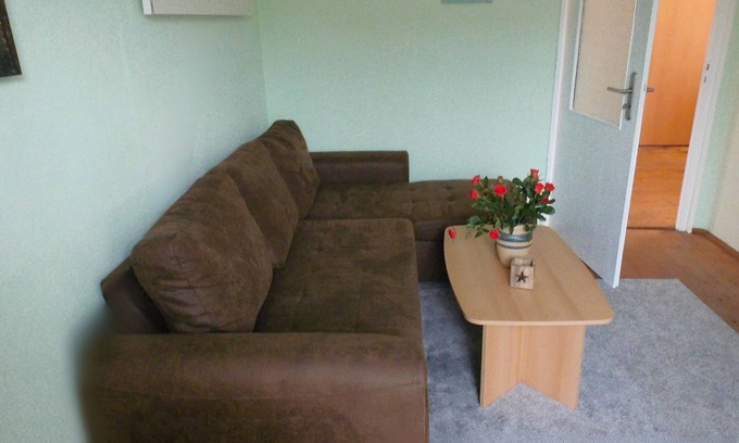 Mariendorf Apartamento | Haus-Marika FeWo Alt Reddevitz available all year round.