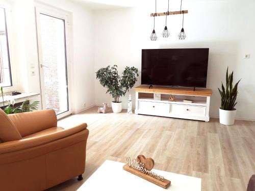 Esens Apartamento | Haus Meereswind, 3xSchlafzimmer Wintergarten Garten Badewanne
