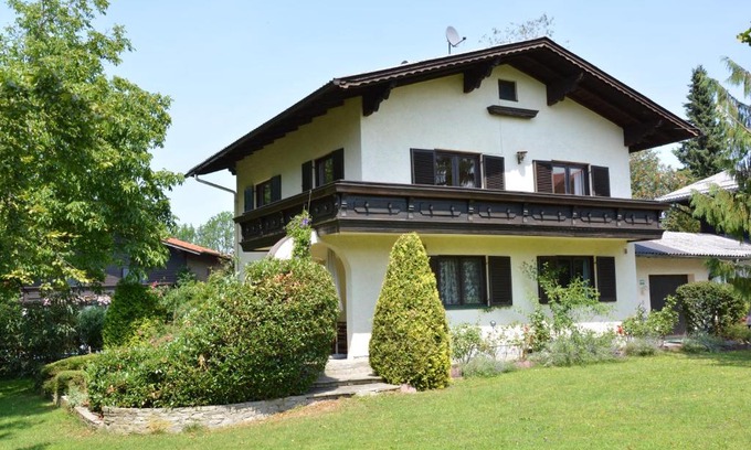 Eugendorf Casa | Haus mit Garten