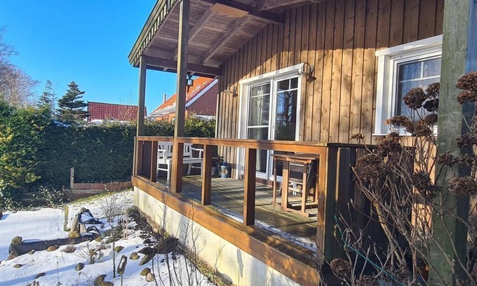 Sudbrookmerland Casa | Haus Nordwind - Holiday home Nordwind