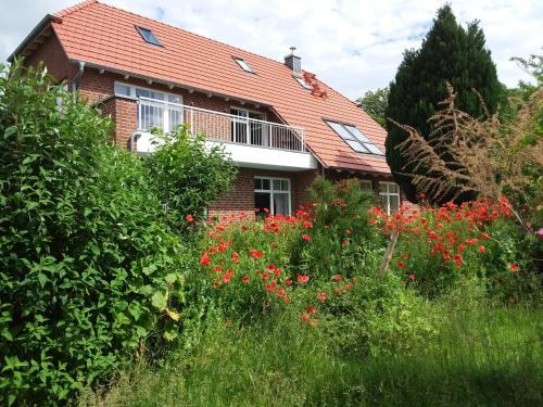 Sehlen Apartamento | Haus Rosengarten- Ruhige Ferienwohnungen im Grünen