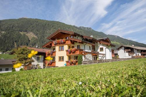 Neustift Im Stubaital Apartamento | Haus Rosmarie