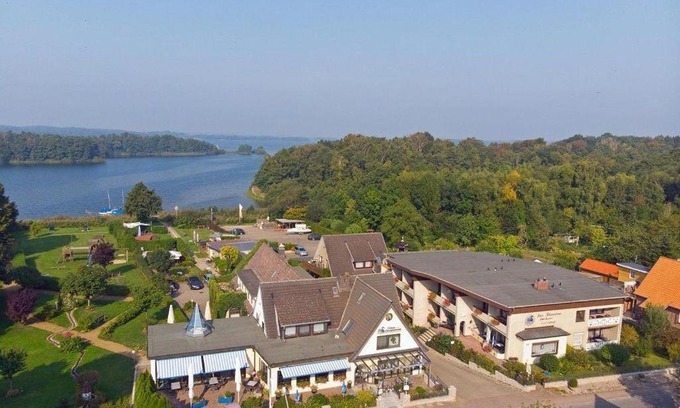 Bosau Apartamento | Haus-Schwanensee-Wohnung-5