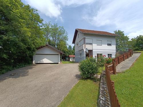 Cardacani Apartamento | Haus Viktoria near Banja Luka
