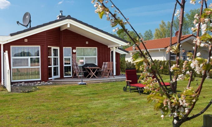 Insel Poel Casa | Haus Wassermann - In a peaceful location, directly on the Salzhaff with a view o