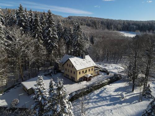 Baerenstein Apartamento | Haus Wiesenbaude