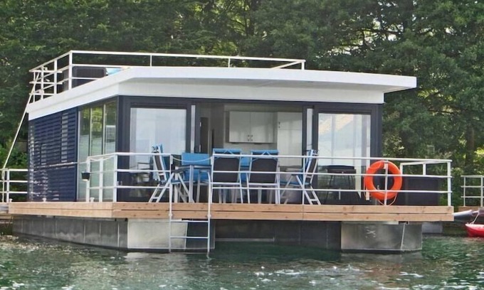 Vynen Alquiler De Eote | Barco de recreo en el lago Nordsee