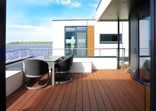 Ribnitz Alquiler De Eote | Hausboot Ankerplatz