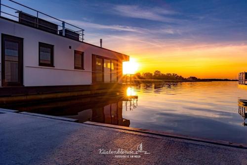 Ribnitz Alquiler De Eote | Hausboot Arielle
