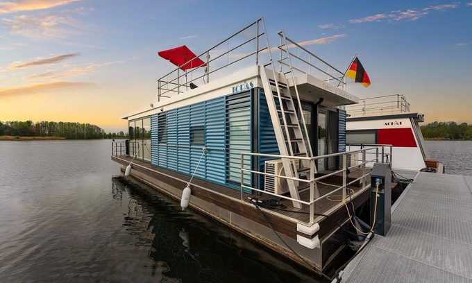 Oberhavel Apartamento | Hausboot für 4 Gäste mit 45m² in Zehdenick
