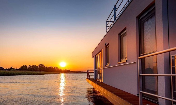 Ribnitz Apartamento | Hausboot für 4 Gäste mit 45m² in Ribnitz-damgarten