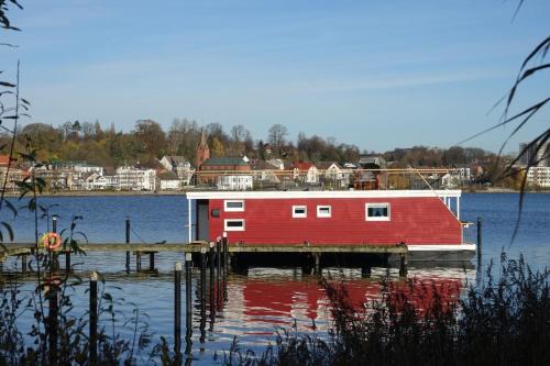 Schleswig Alquiler De Eote | Hausboot Flying Dutchman mit Dachterrasse in Schleswig am Ostseefjord Schlei