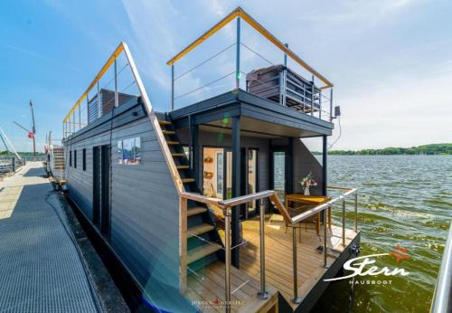 Schleswig Alquiler De Eote | Hausboot Glücksmomente mit Dachterrasse in Schleswig am Ostseefjord Schlei