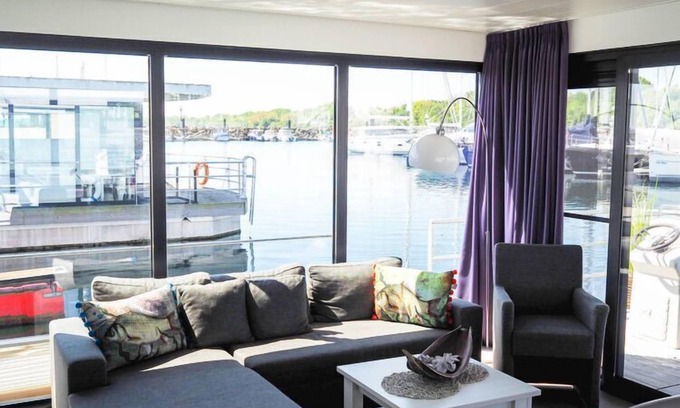 Tarnewitz Alquiler De Eote | Hausboot en Boltenhagen