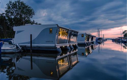 Sagard Alquiler De Eote | Hausboot Relax