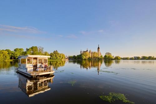 Schwerin Alquiler De Eote | Hausboot Saturn