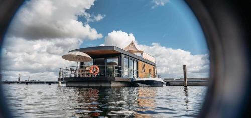 Klitten Alquiler De Eote | Hausboot the Hideaway LP26