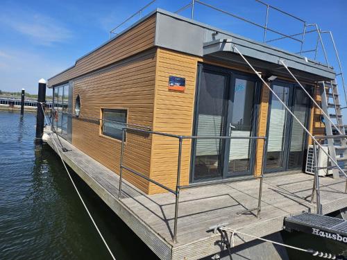 Knieper Nord Alquiler De Eote | Hausboot Tollow