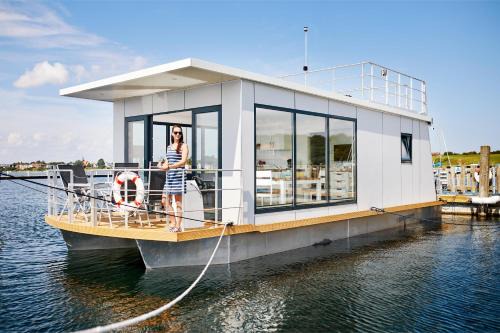 Rendbjerg Casa | Hausboot WELL - Husbåd WELL