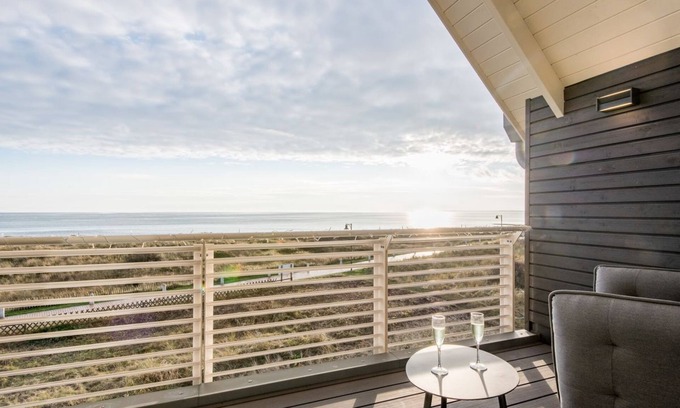 List Casa | Hausteil im EG, UG, OG, DG, ca. 219m² Nutzfläche, 2 Parkplätzen, Nichtraucher