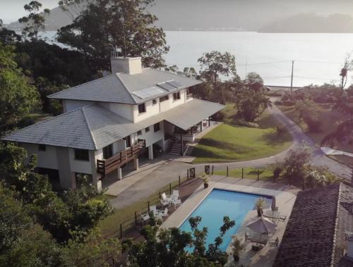 Lagoa da Conceicao Hotel | Haute Haus - Guest House