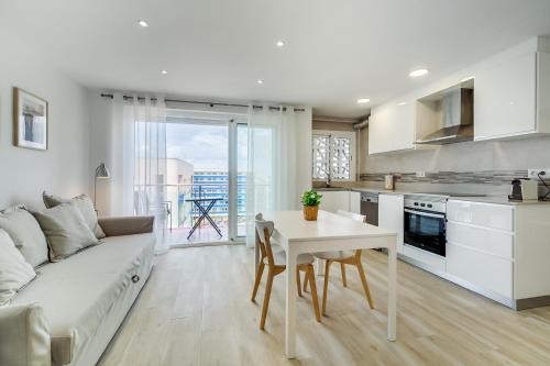 Santa Susanna Apartamento | Hauzify I Apartament Rosa dels Vents