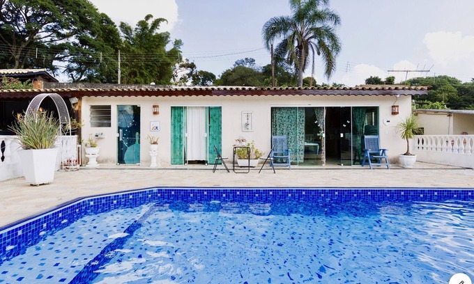 Vila Paula Casa | Have a wonderful time at the Romantic and Charming Corner