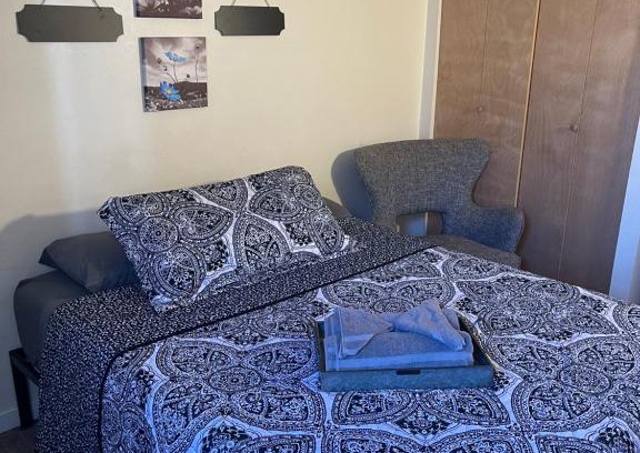 West Philadelphia Apartamento | Have At It , University City, Smart Tv, Free Street Parking, Zip Car Site