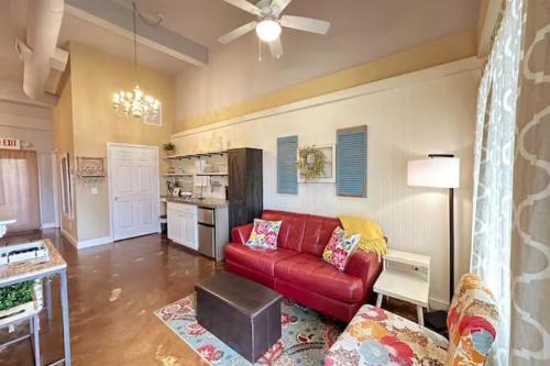Demorest Apartamento | Haven at Hazel~Downtown Bungalow
