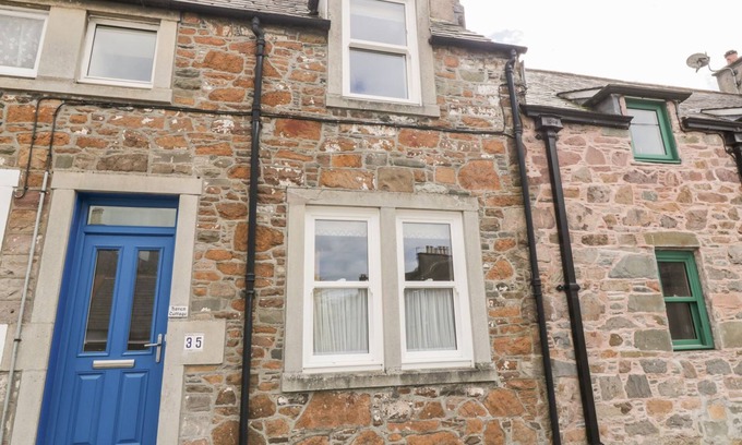 Kirkcudbright Cabaña | HAVEN COTTAGE, romantic, character holiday cottage in Kirkcudbright
