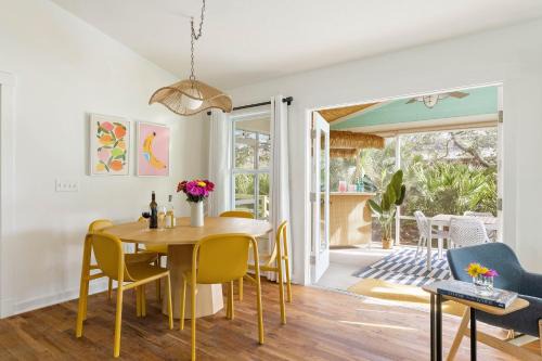 Vilano Beach Casa | Haven Grove Beach Bungalow w Hot Tub Game Room Blocks from the Water