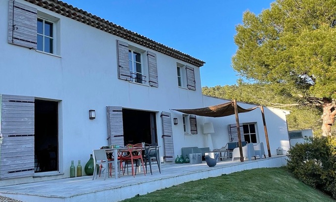 Vitrolles-en-Luberon Casa | Remanso de paz en el sur de Luberon