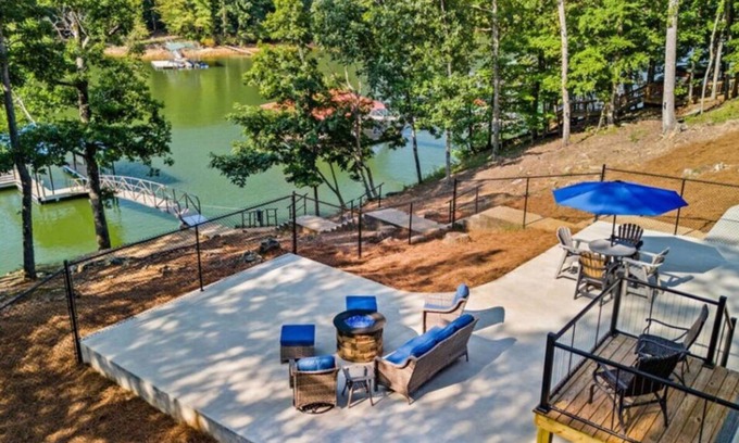 Double Springs Casa | Haven on Smith Lake Charming 3-bedroom house with WiFi, AC on Smith Lake