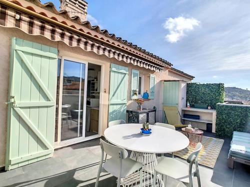 Vallauris Apartamento | Havre cosy et familial, garage, centre ville, dans la cité des Potiers